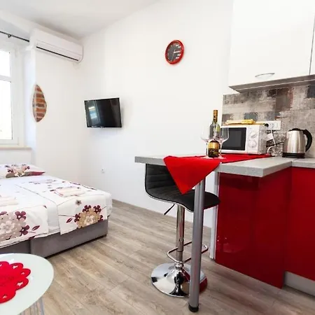 Apartment With Wifi - 25933